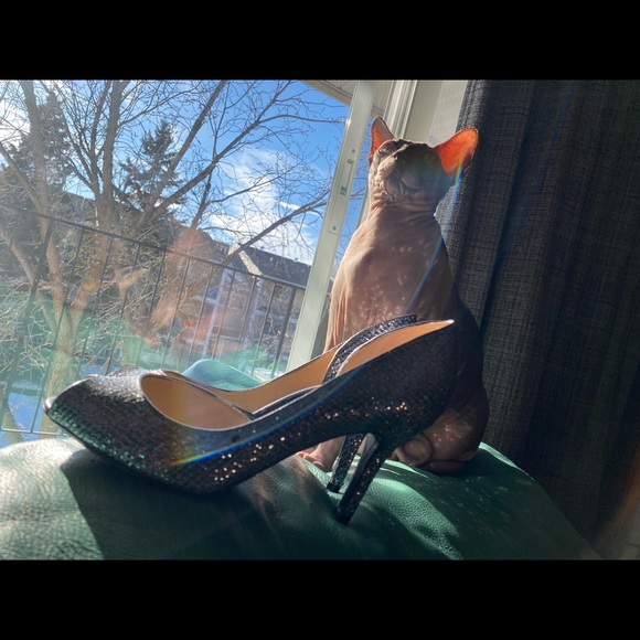 Marc Fisher glitter pumps with open toe and arch - Picture 4 of 4